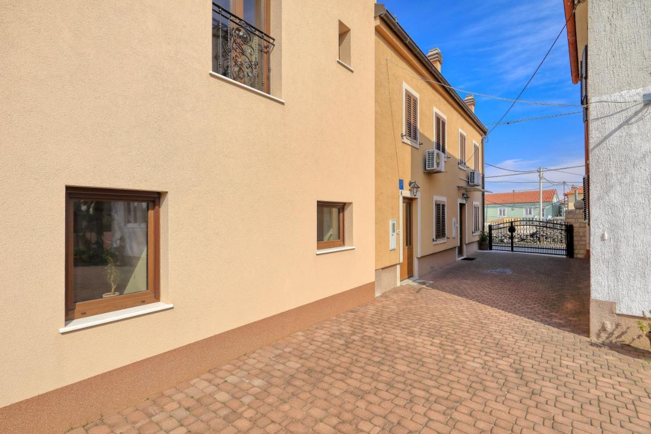 Apartment Simeone Задар Экстерьер фото